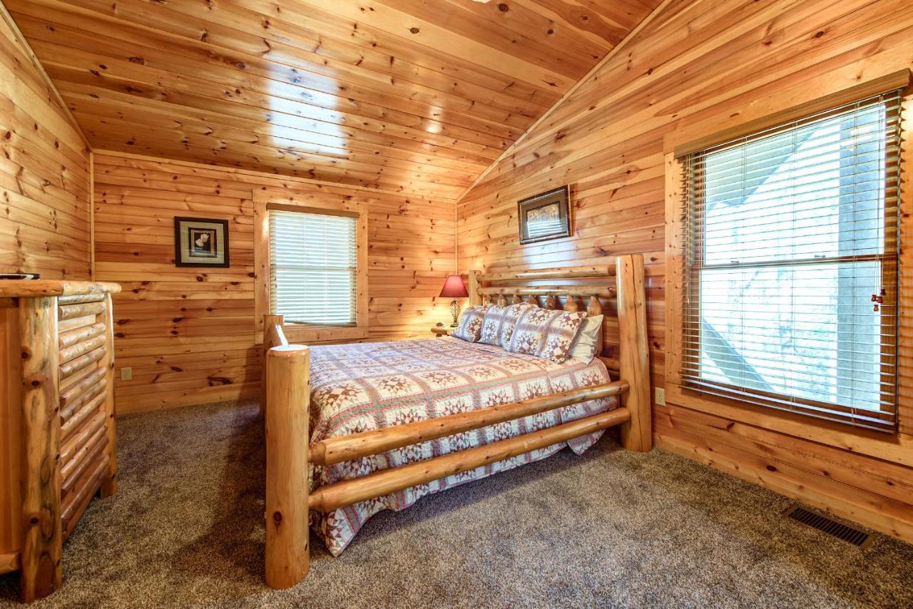 Hemlock Manor, 3 Bedrooms, Sleeps 10, WiFi, Game Room, Hot Tub, Fireplace Gatlinburg Buitenkant foto