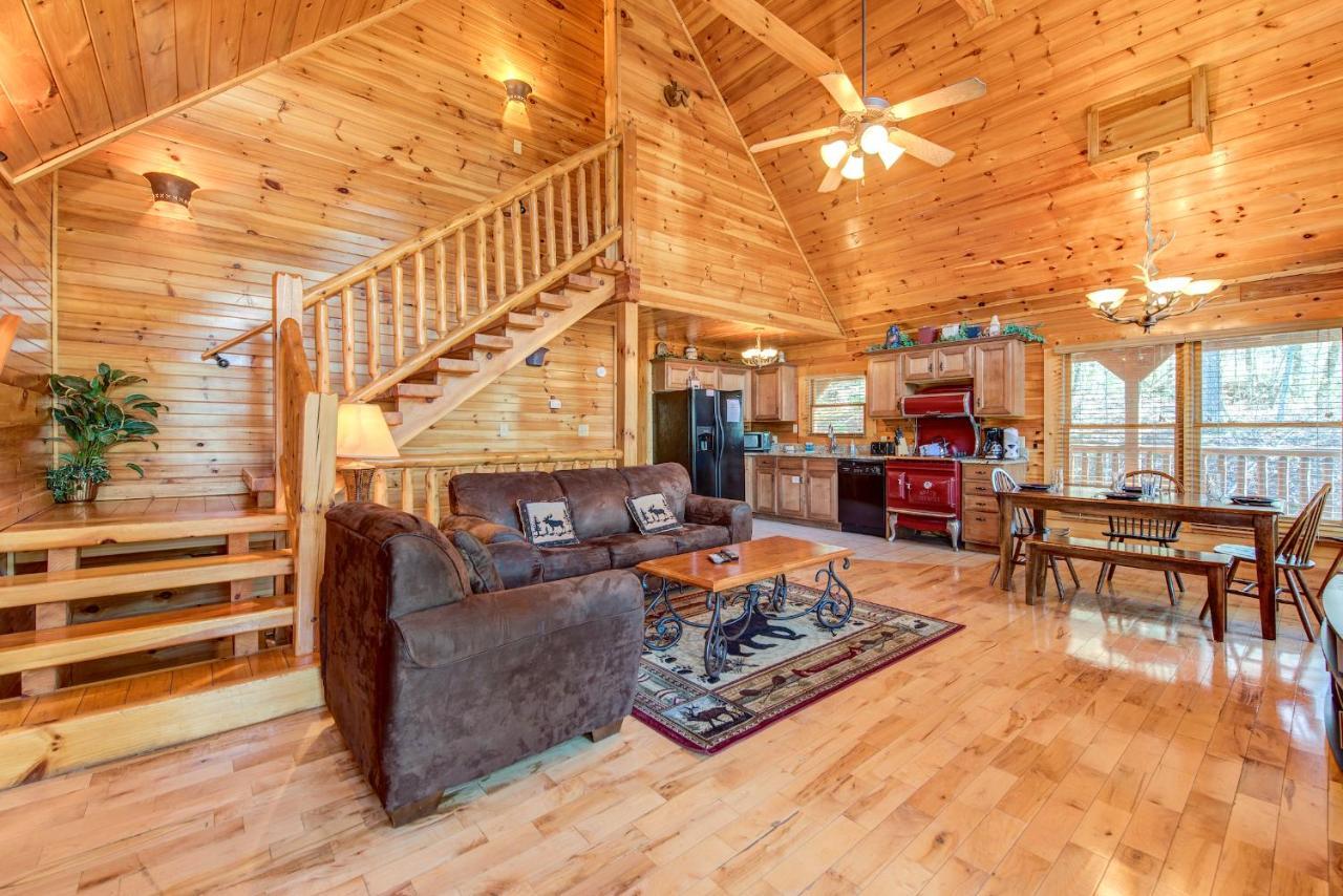 Hemlock Manor, 3 Bedrooms, Sleeps 10, WiFi, Game Room, Hot Tub, Fireplace Gatlinburg Buitenkant foto